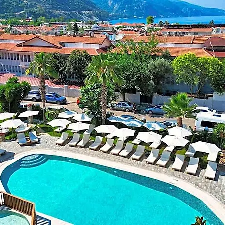 Ata Lagoon Otel 3*