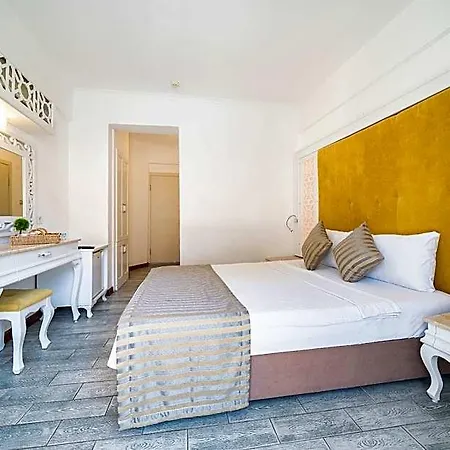 Ata Lagoon Otel