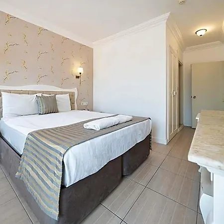 Ata Lagoon Hotel