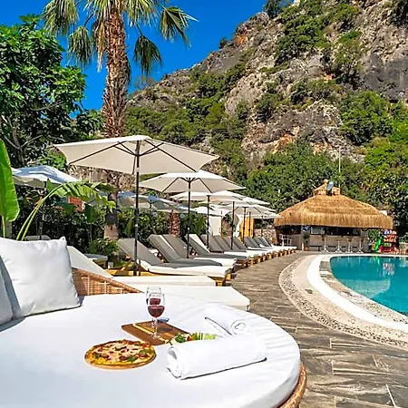 Ata Lagoon 3*